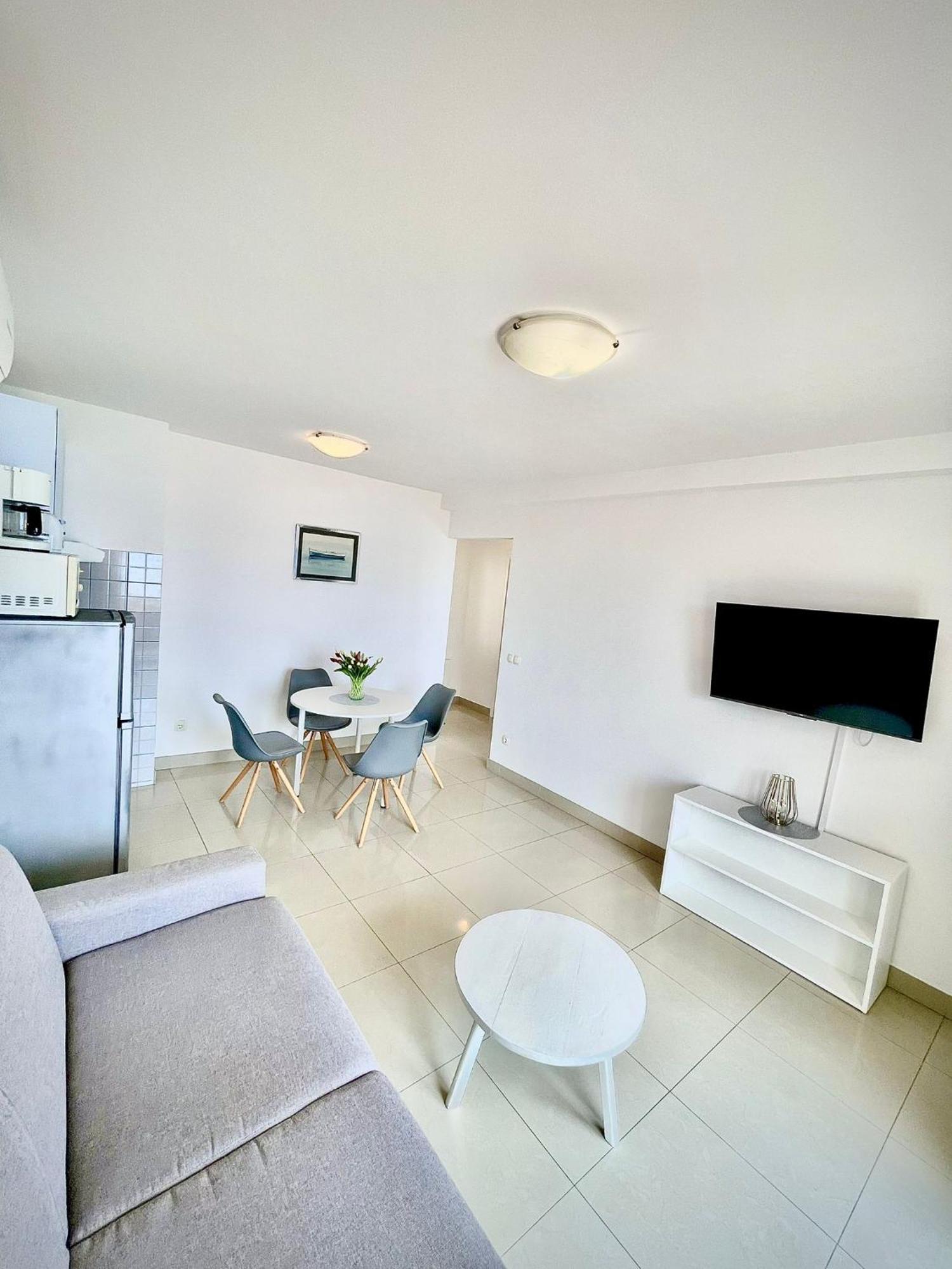 Apartments Katara Брела Экстерьер фото